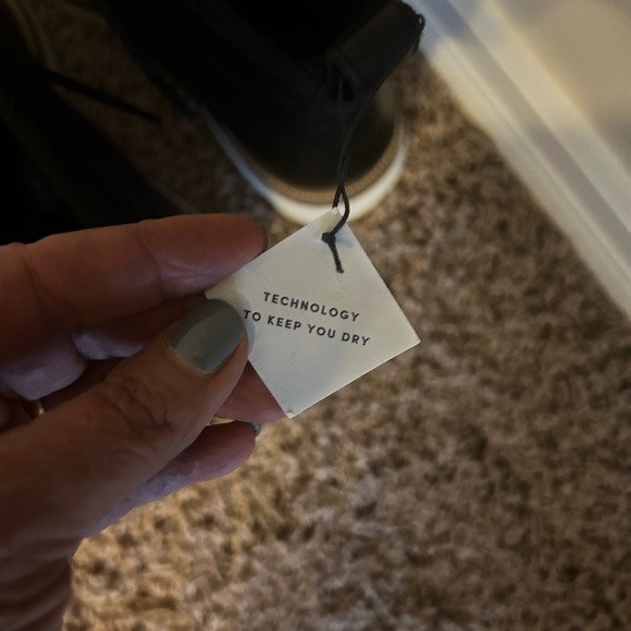 Mens Cole Haan waterproof boots new without  box - Picture 9 of 9